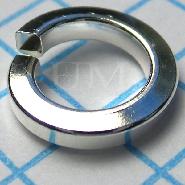 square wire saw-cut jump rings