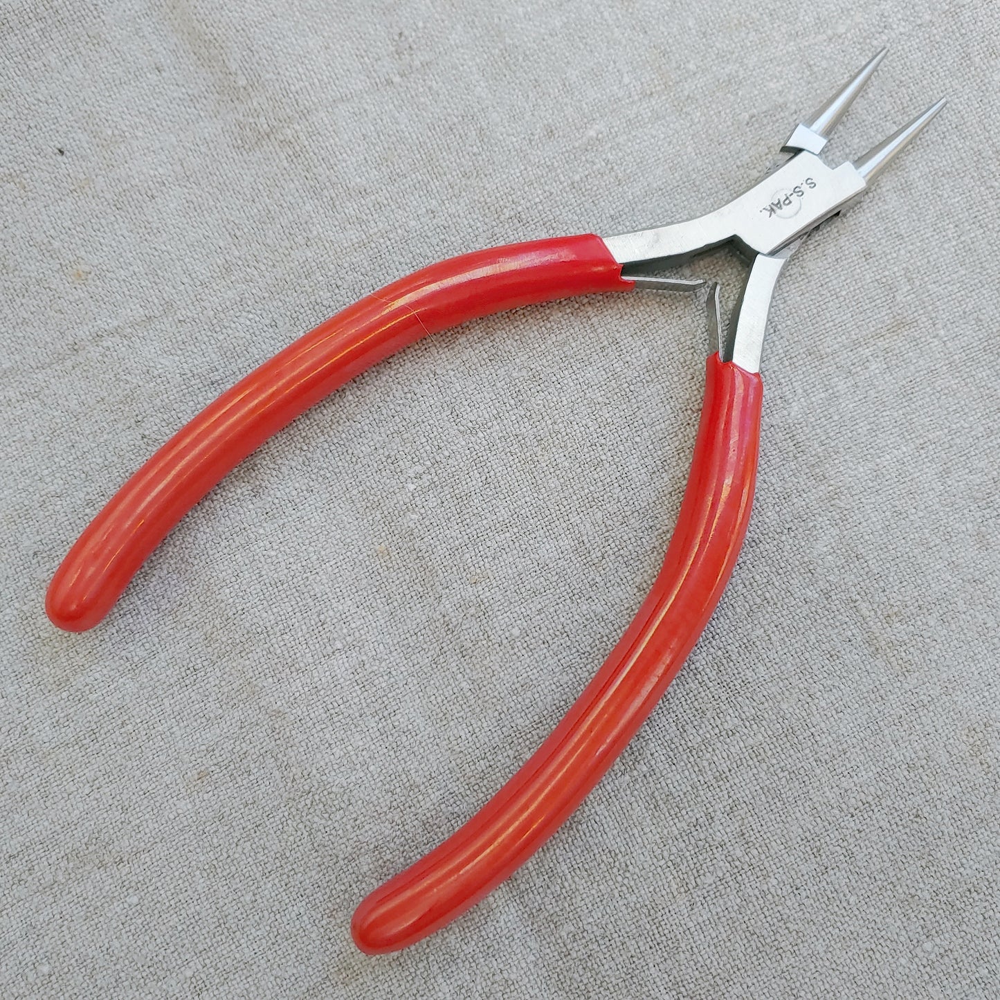 Eurotool Red Pliers and Cutters