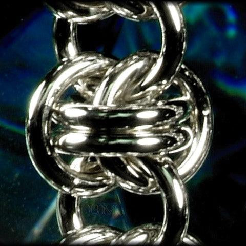 Close up of a single link of Barrel Weave