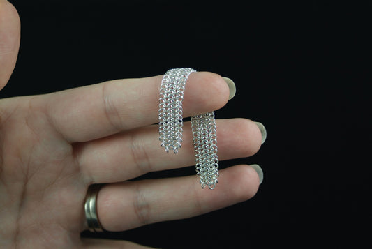 European 4-in-1 bracelet kit, finished band in hand