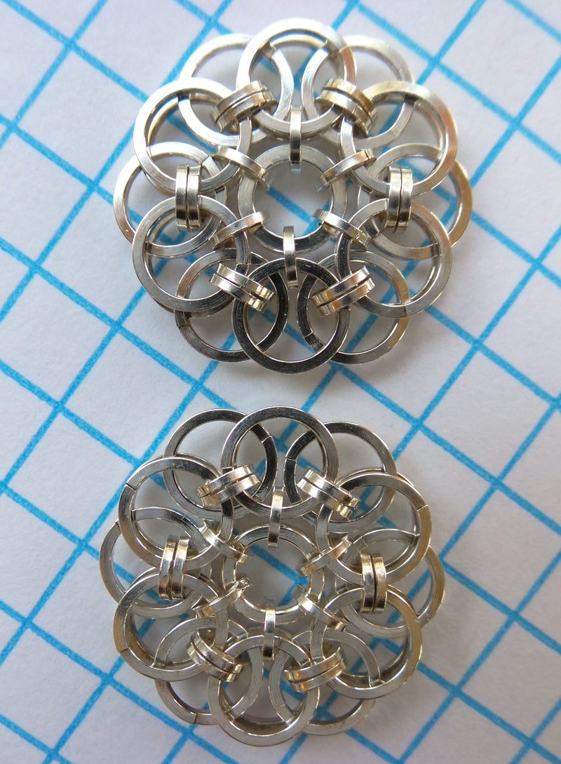 Wallflowers in square rings, photo 6