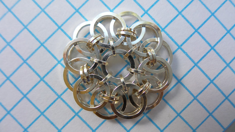 Wallflowers in square rings, photo 14