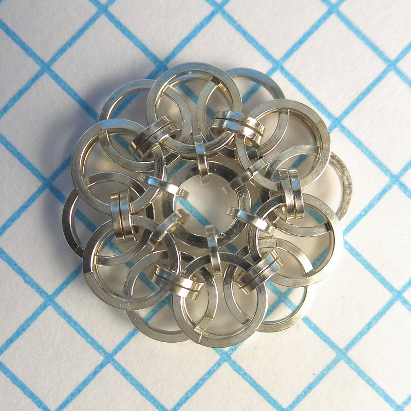 Wallflowers in square rings, photo 35