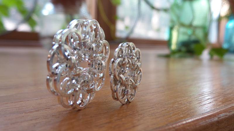 Wallflowers in square rings, photo 53