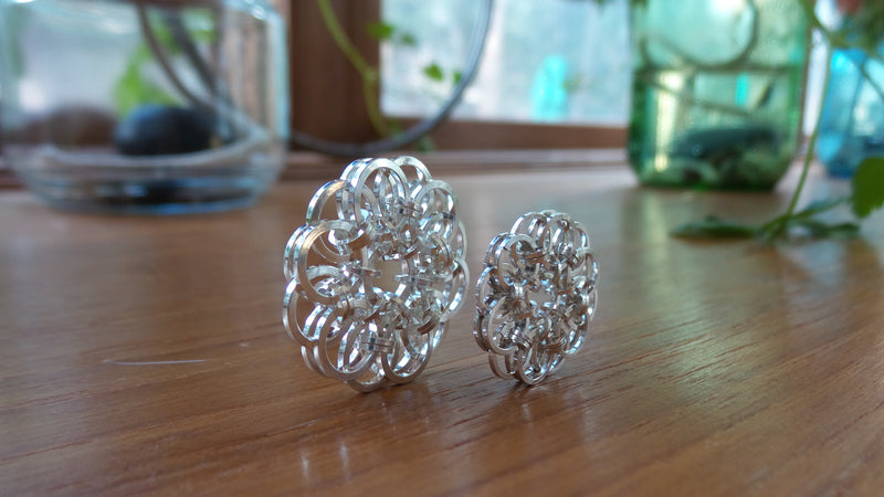 Wallflowers in square rings, photo 57