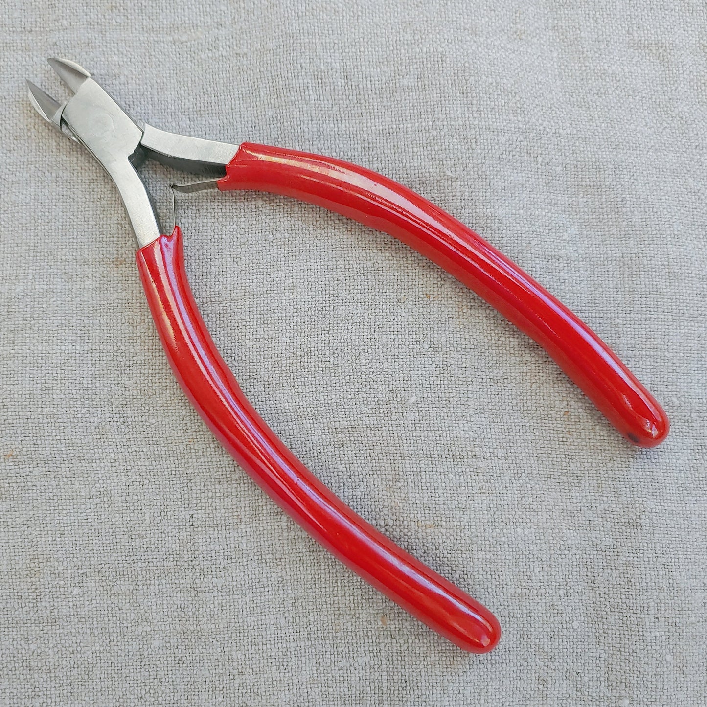 Eurotool Red Pliers and Cutters